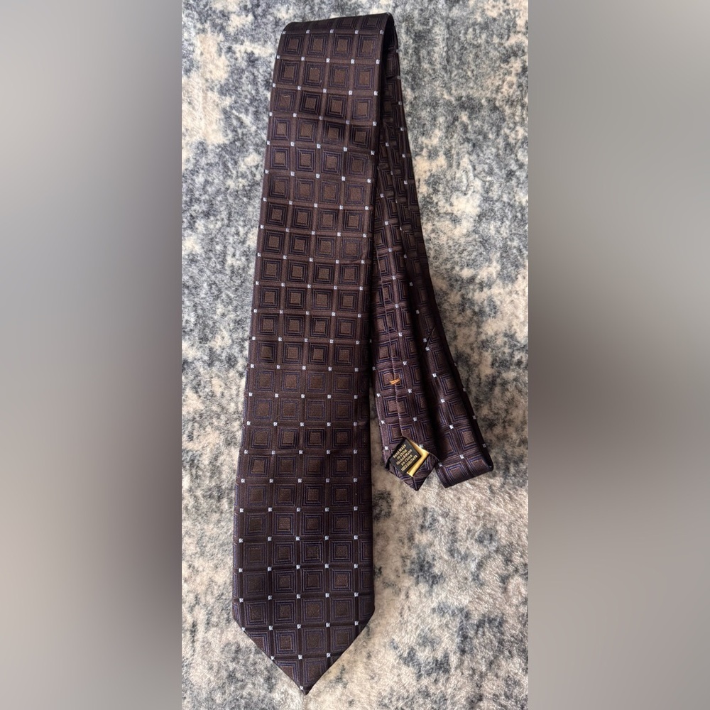 DONALD J. TRUMP SIGNATURE COLLECTION President Luxury Tie 100% Silk